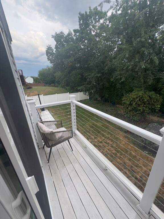 Building Photo - 19 Skyline Dr