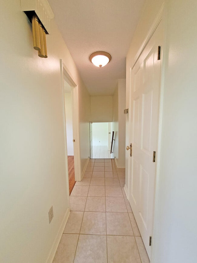 Building Photo - 133 Glenrochie Dr