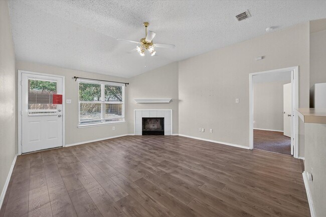 Building Photo - 844 Canyon Cove Dr