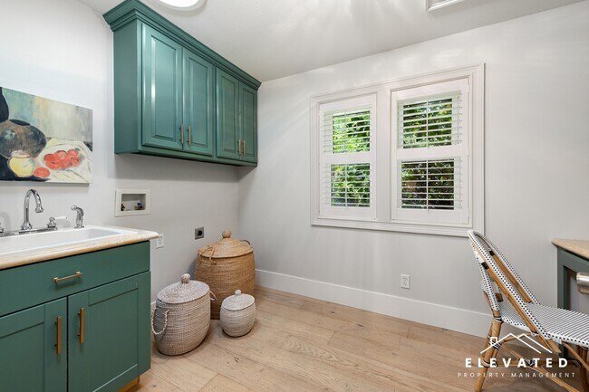 Building Photo - 711 Furlong Rd