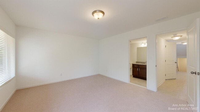 Building Photo - 2741 Bristol Rdg Dr