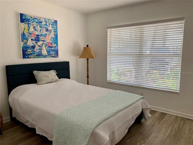 Building Photo - 6061 Bahia Del Mar Cir