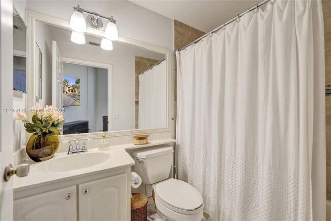 Building Photo - 1025 NW 105th Way