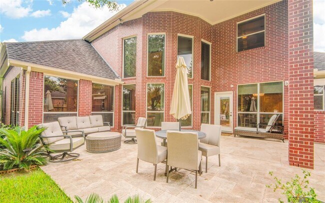 Building Photo - 22315 Claysprings Ln