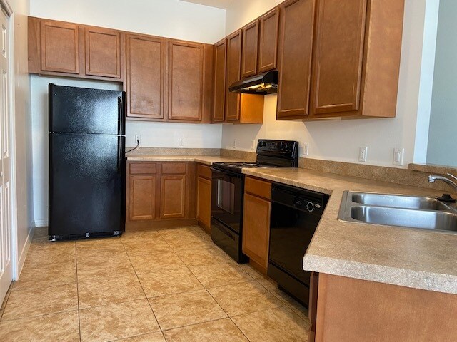 Building Photo - 762 Ashworth Overlook Dr