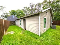 Building Photo - 11435 Raincove Dr