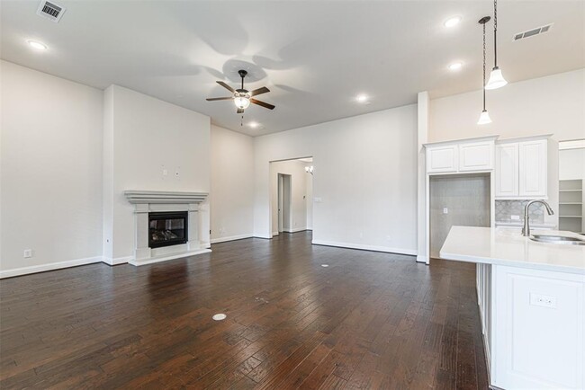 Building Photo - 28225 Beckwood Dr