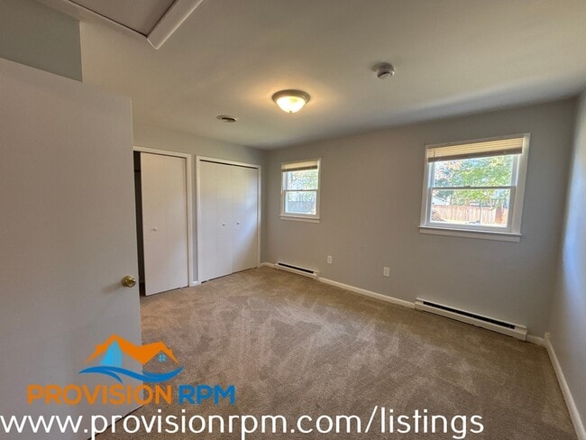 Building Photo - 322 Creek Blvd