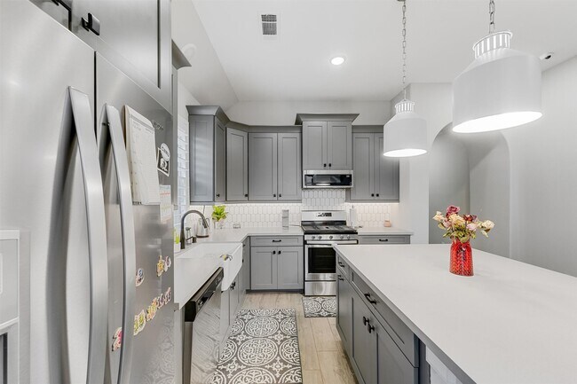 Building Photo - 23626 Providence Ridge Trail