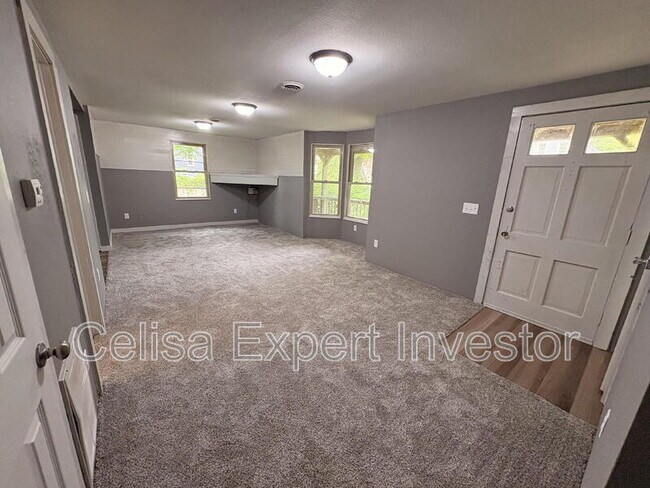 Building Photo - 1419 Huestis Ave