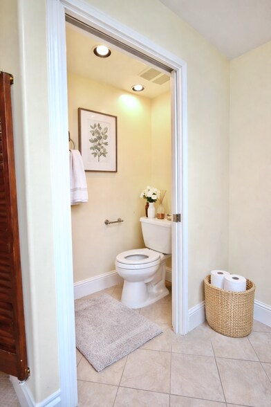Building Photo - 17381 Canyon Heights Dr