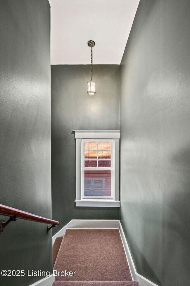 Building Photo - 1200 Cherokee Rd