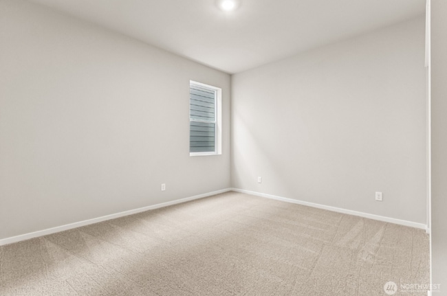 Building Photo - For rent