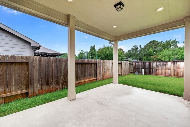 Building Photo - 2511 Sandbar Shark Ct