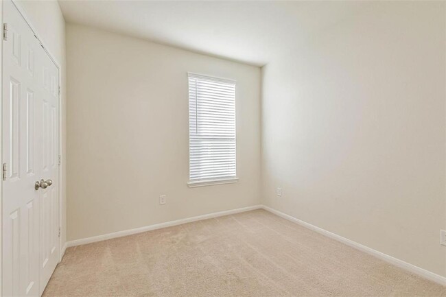 Building Photo - 24063 Prairie Dust Dr