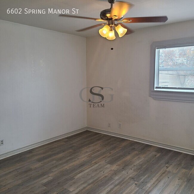 Building Photo - 6602 Spring Manor St
