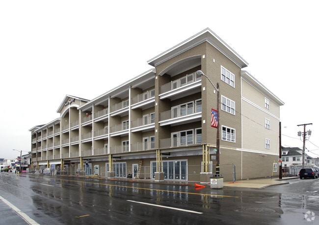 Primary Photo - Sea Spray Condominiums
