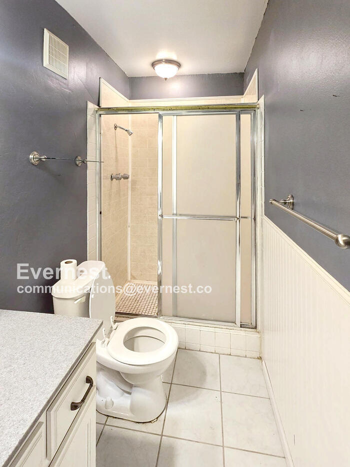 Building Photo - 1609 W 26th St