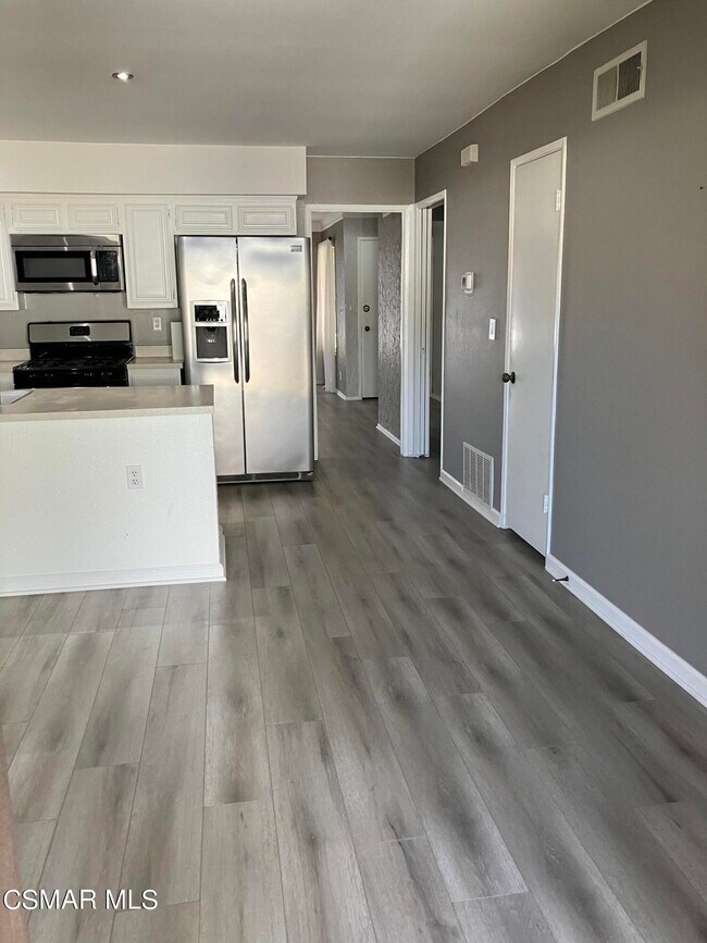 Building Photo - 2558 Northlake Cir