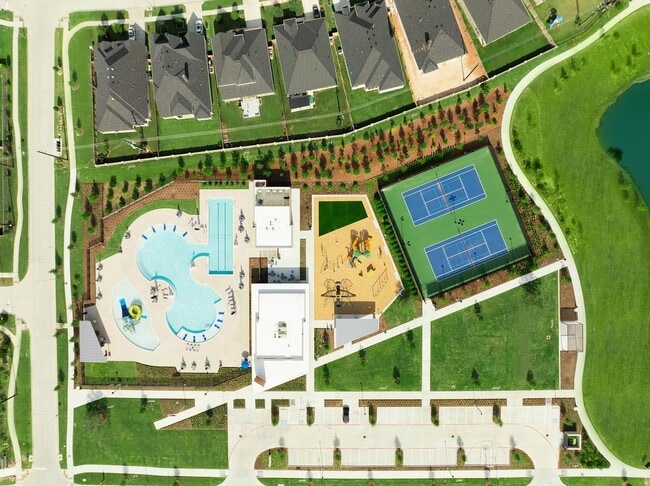 Building Photo - 4827 Avon Ridge Way