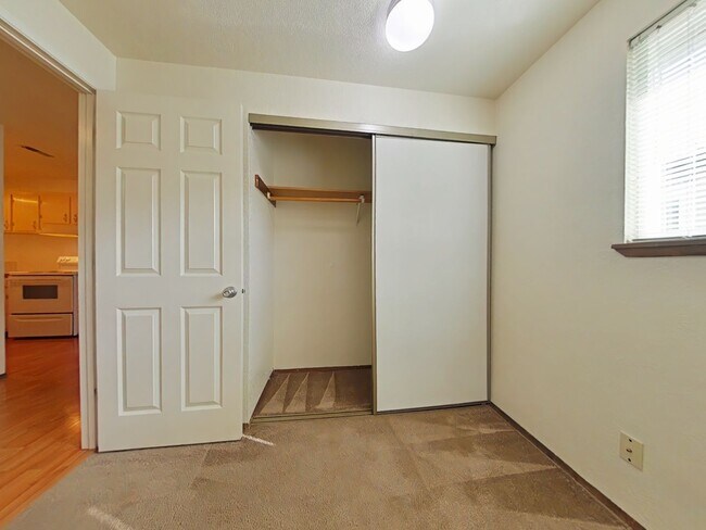 Building Photo - 3 Bedroom Duplex ~ South Corvallis ~ Pet F...