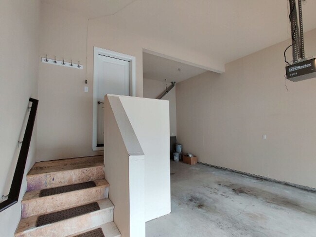 Building Photo - 1580 Ridgeview Loop SW