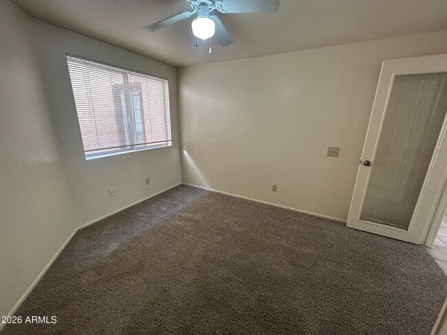 Building Photo - 2120 N Yucca Ct