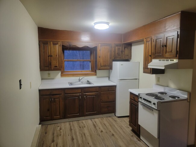 Building Photo - 4036-4038 Manor Drive