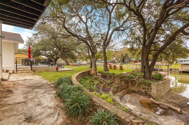 Building Photo - 301 Granada Calle St