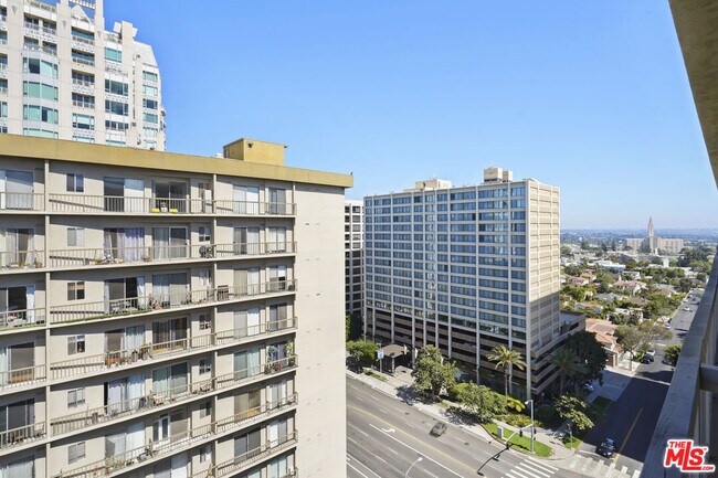 Building Photo - 10751 Wilshire Blvd