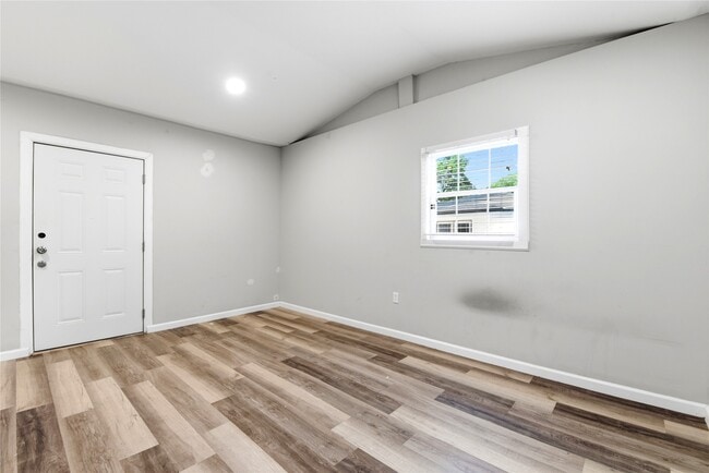 Building Photo - 9403 Spaulding St