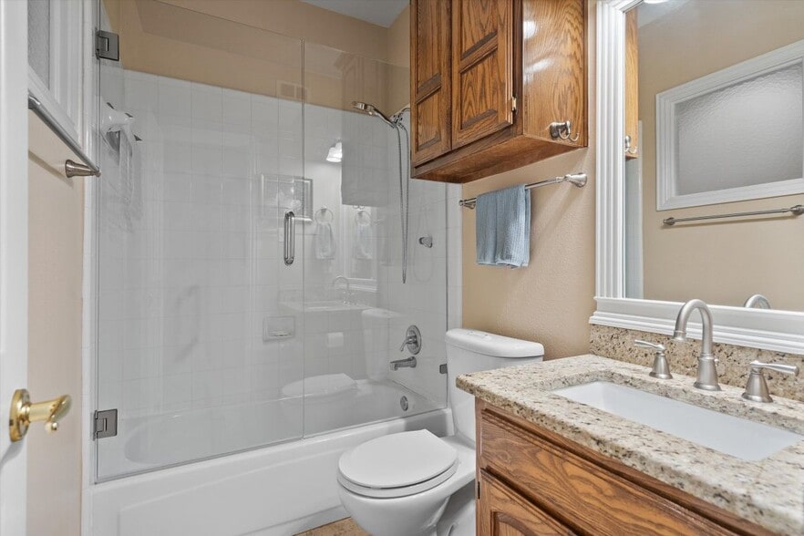 Building Photo - 3933 Bordeaux Cir