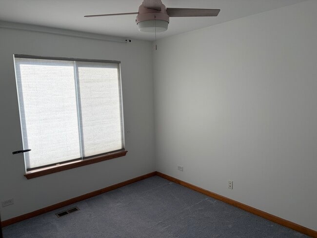 Building Photo - 14638 Patriot Square Dr W