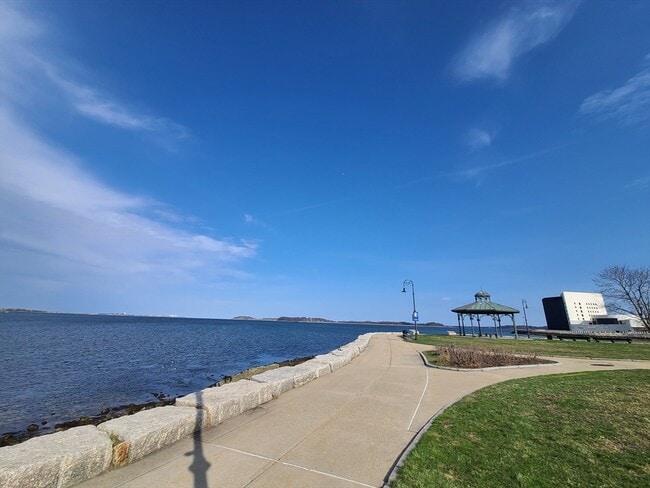 Building Photo - 100 Ocean View Dr