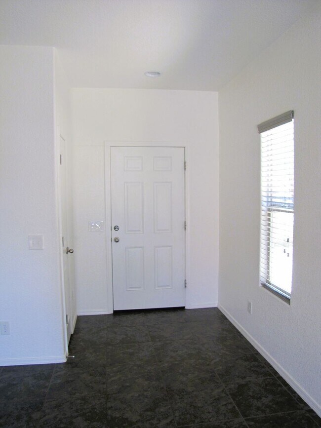 Building Photo - 3BR/2BA/2CG, 1302 sq.ft. home in Chaparral...