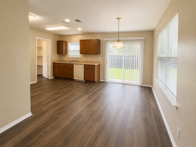 Building Photo - 10719 Shaenmeadow
