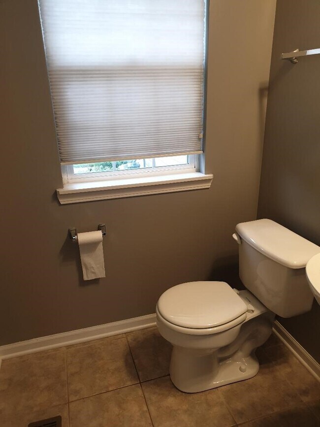 Building Photo - 28121 Sonoma Pass