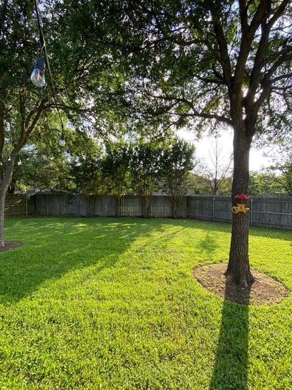 Building Photo - 2623 Goldfinch Dr