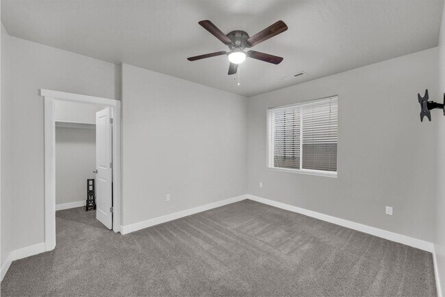 Building Photo - 2792 S 3250 W