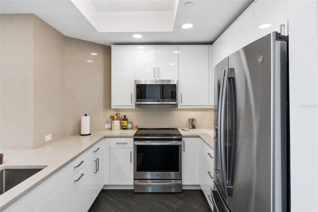 Building Photo - 1209 E Cumberland Ave