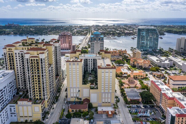 Building Photo - 651 Okeechobee Blvd