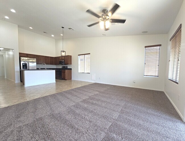 Building Photo - 31208 Cheyenne Dr