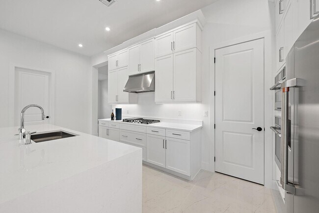 Building Photo - 9516 St Germain Dr