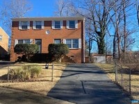 Building Photo - 312 Azalea Dr