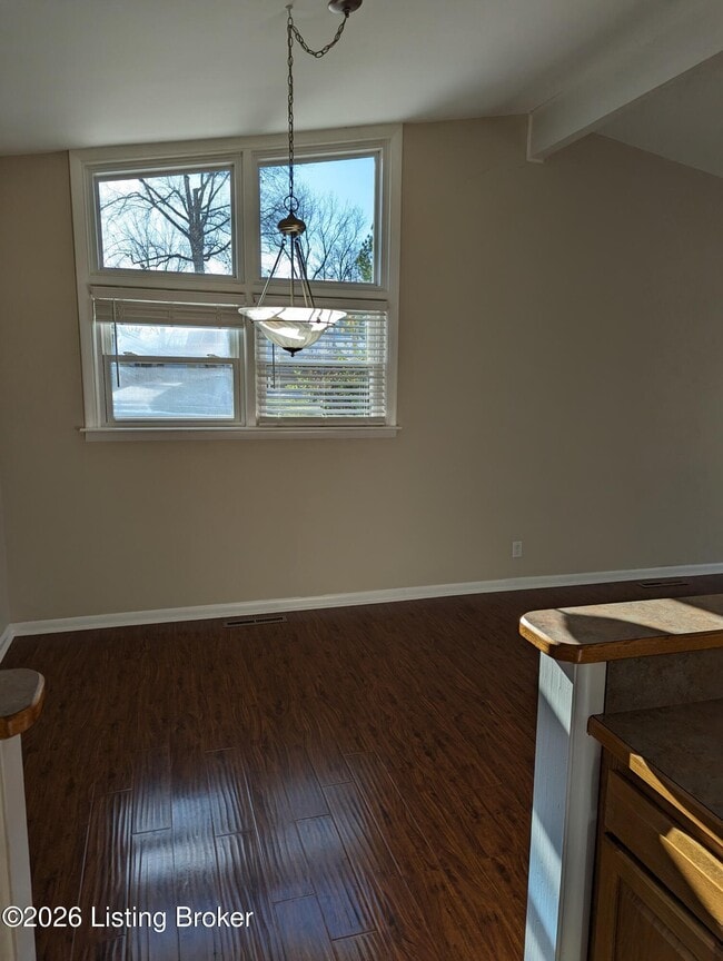 Building Photo - 1701 Brentmoor Ln