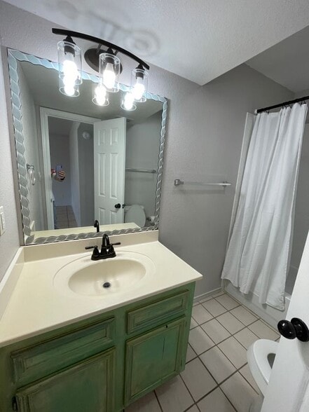 Building Photo - 108 E Jupiter Ln