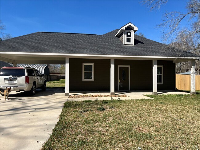 Building Photo - 30023 Rosebud St