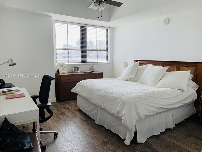 Building Photo - 8395 SW 73rd Ave