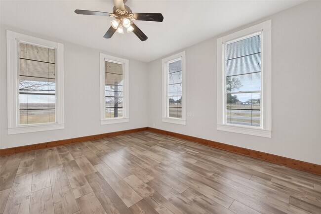 Building Photo - 1603 Blase Rd