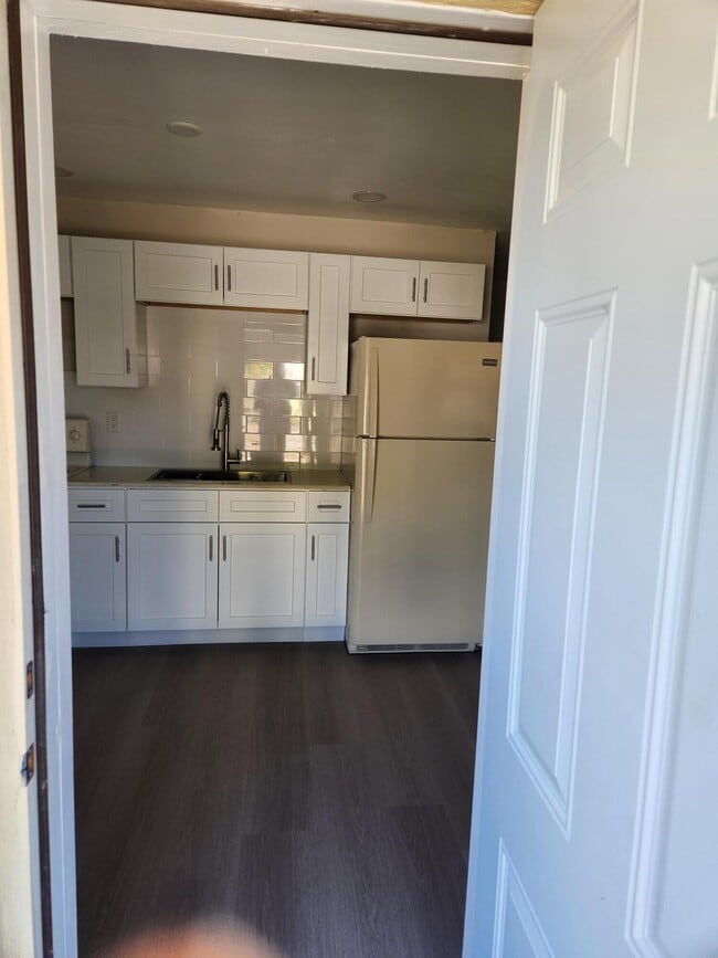 Building Photo - 65 W 34th St